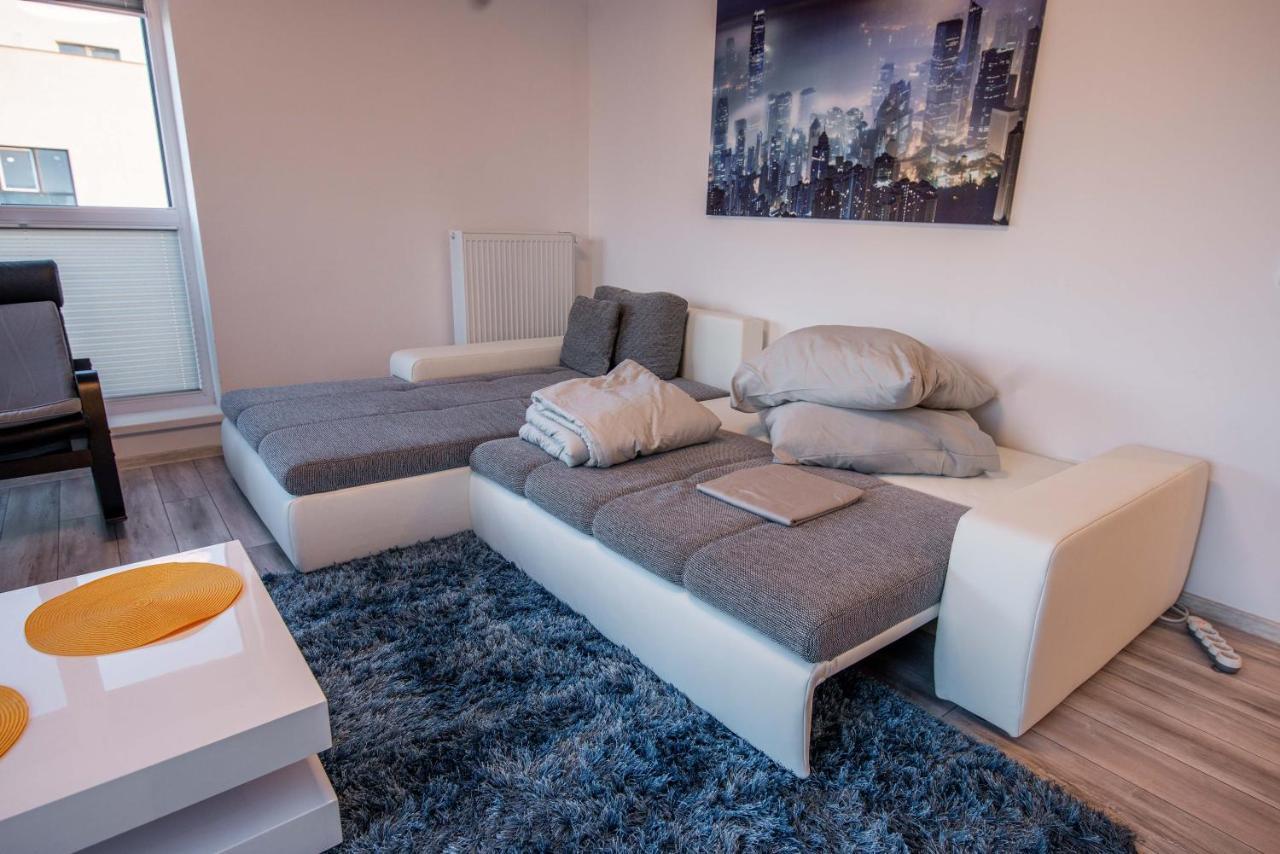 Luxury Westpark 2 Presidentialsuite With Lake View W4 Бухарест Экстерьер фото