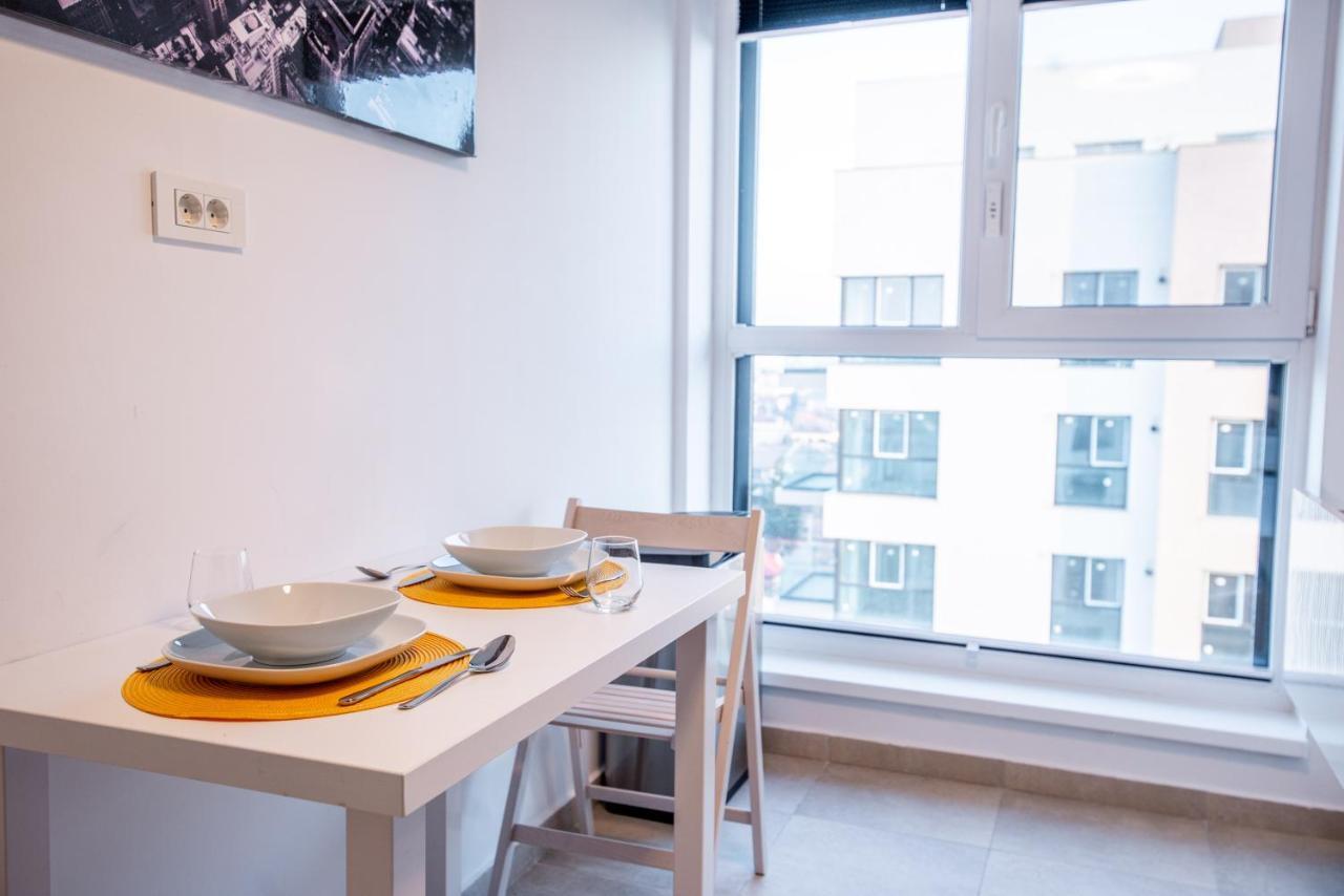 Luxury Westpark 2 Presidentialsuite With Lake View W4 Бухарест Экстерьер фото